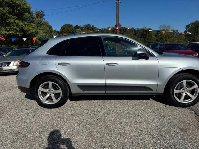 2017 Porsche Macan Base