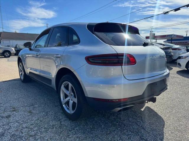 2017 Porsche Macan Base