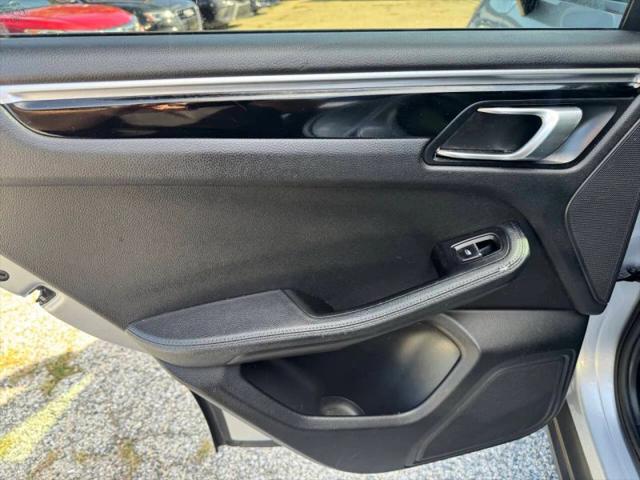 2017 Porsche Macan Base