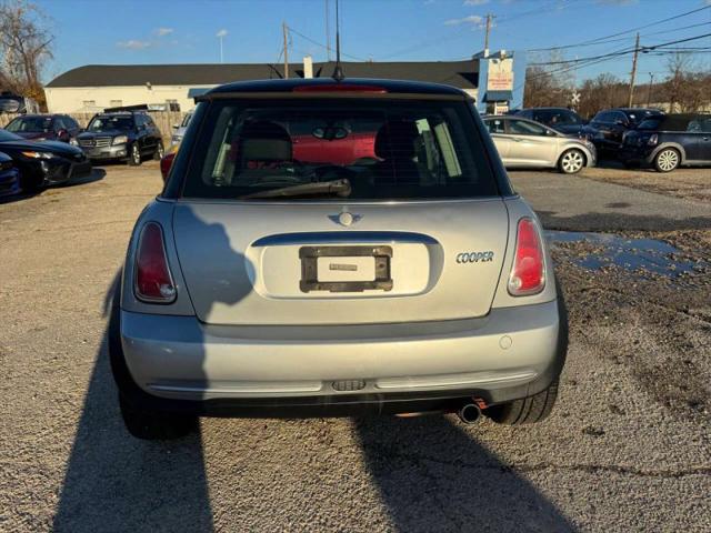 2006 MINI Cooper Base