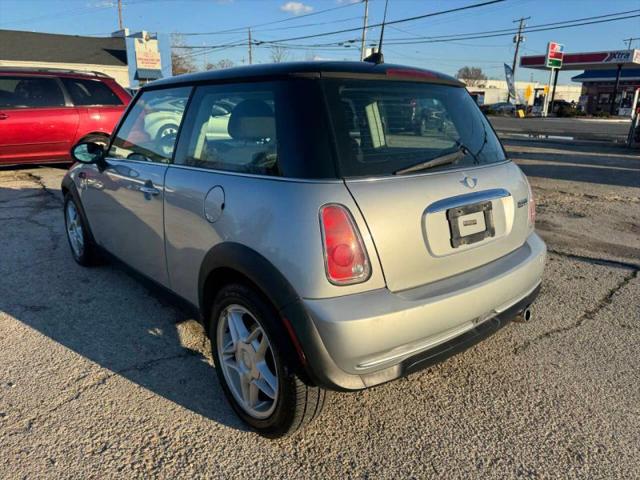 2006 MINI Cooper Base