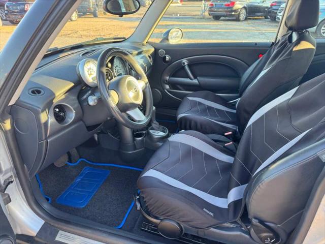 2006 MINI Cooper Base