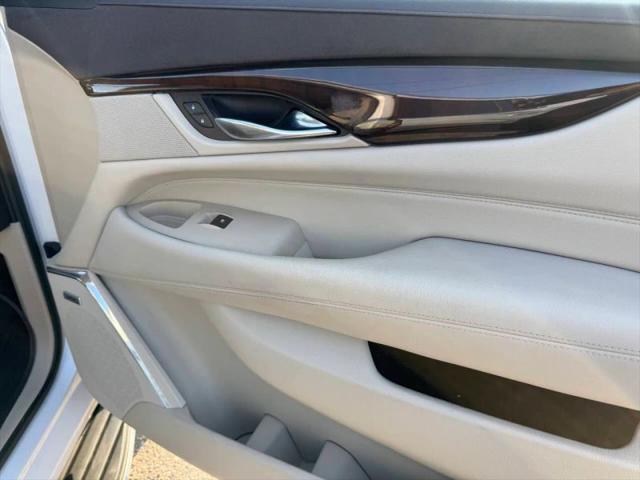 2017 Cadillac Escalade ESV Premium Luxury