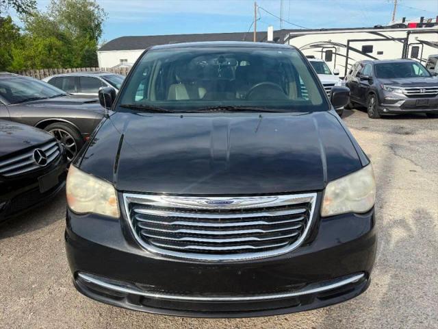 2014 Chrysler Town & Country Touring