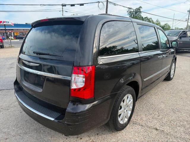 2014 Chrysler Town & Country Touring