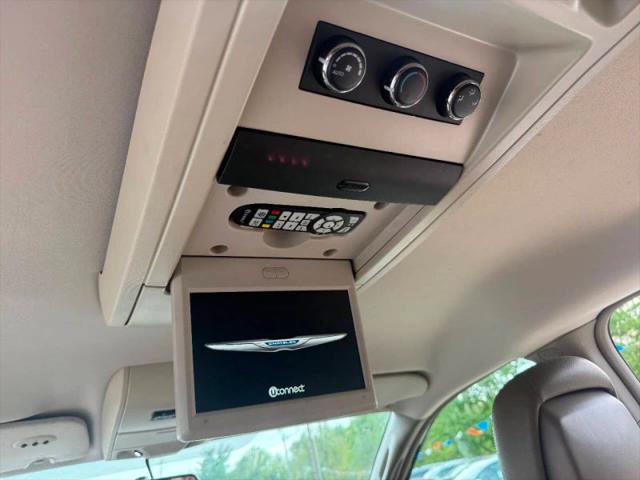 2014 Chrysler Town & Country Touring