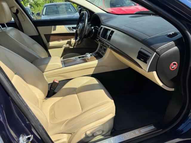 2013 Jaguar XF V6 SC