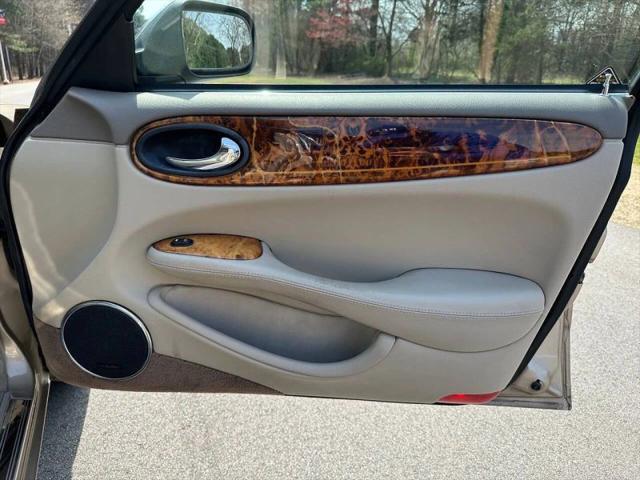 2003 Jaguar XJ Vanden Plas