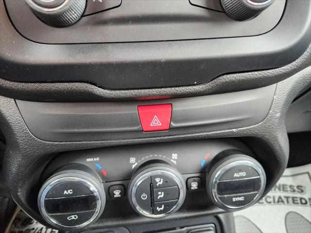 2017 Jeep Renegade Latitude FWD