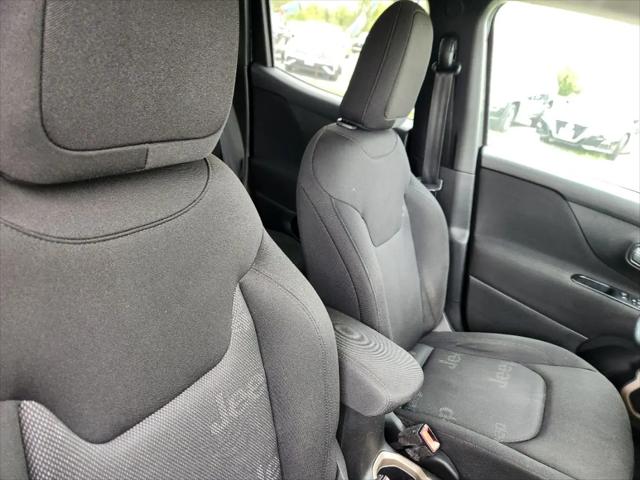 2017 Jeep Renegade Latitude FWD