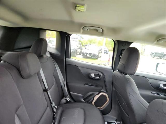 2017 Jeep Renegade Latitude FWD