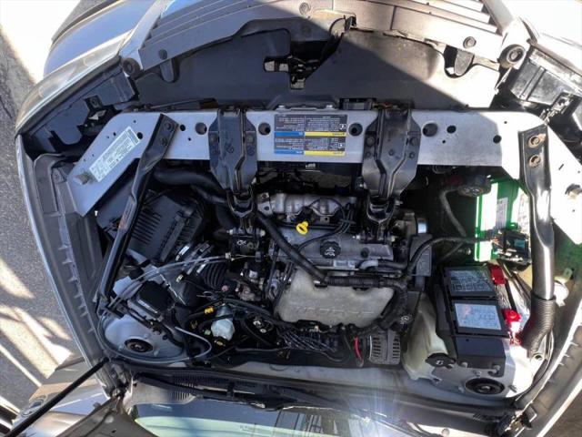 2005 Chevrolet Impala Base