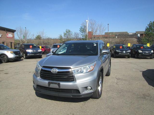 2015 Toyota Highlander Limited Platinum V6 for sale in Dorchester, MA