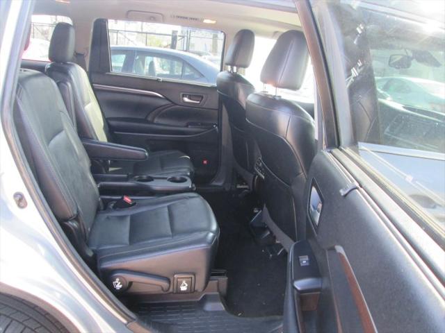 2015 Toyota Highlander Limited Platinum V6
