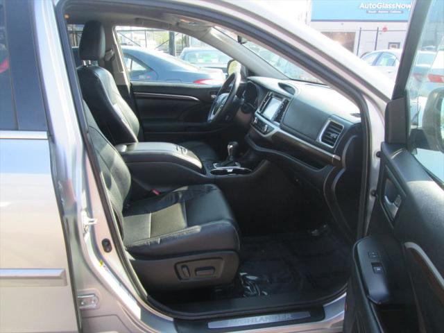 2015 Toyota Highlander Limited Platinum V6