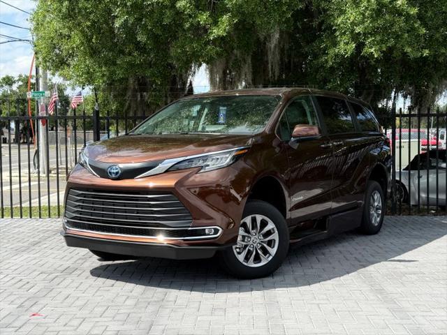 2022 Toyota Sienna XLE