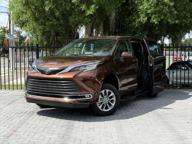 2022 Toyota Sienna XLE