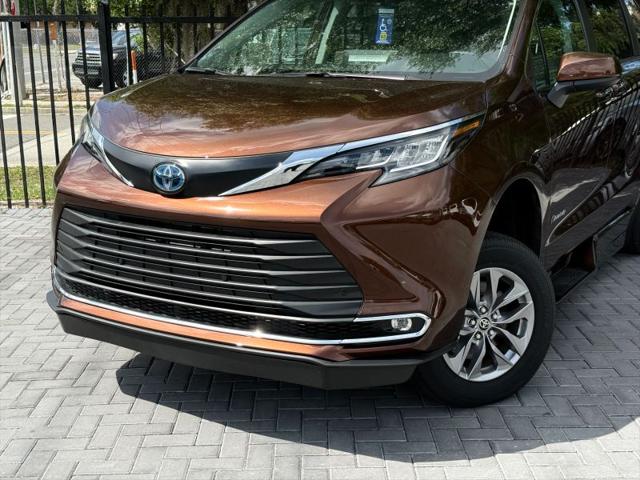 2022 Toyota Sienna XLE