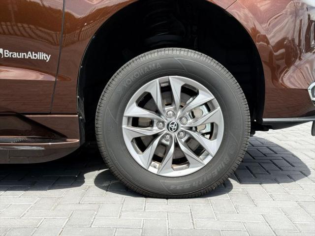 2022 Toyota Sienna XLE