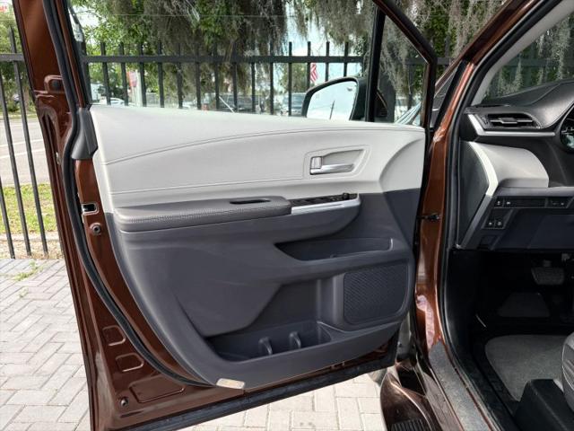 2022 Toyota Sienna XLE