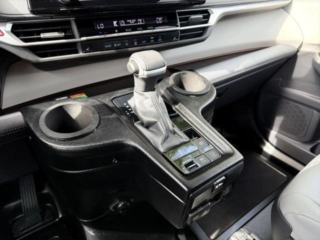 2022 Toyota Sienna XLE