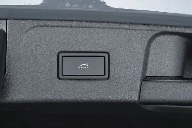 2026 Volkswagen Atlas Peak Edition