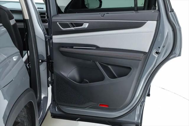 2026 Volkswagen Atlas Peak Edition