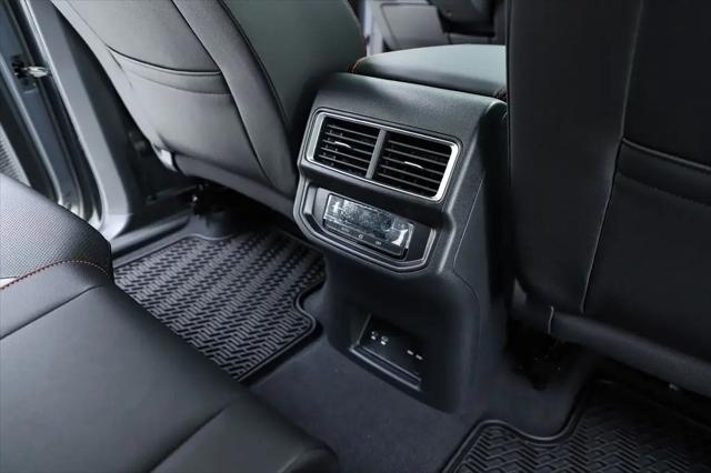 2026 Volkswagen Atlas Peak Edition