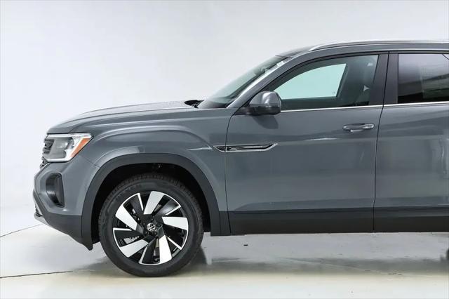 2026 Volkswagen Atlas Cross Sport SE with Technology