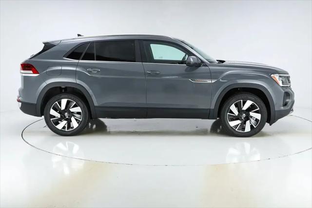 2026 Volkswagen Atlas Cross Sport SE with Technology