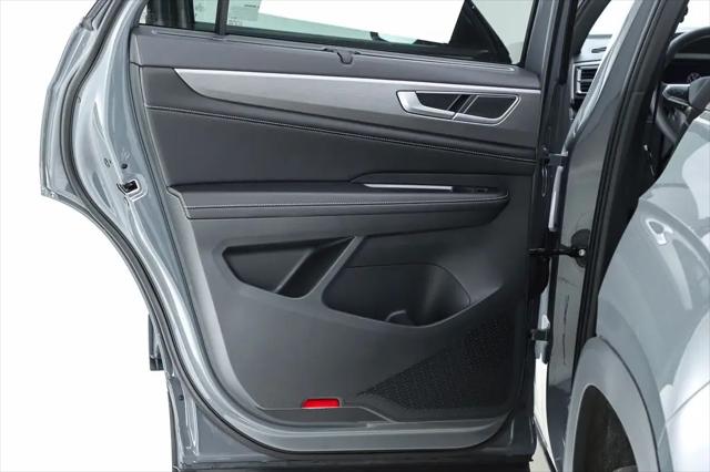 2026 Volkswagen Atlas Cross Sport SE with Technology