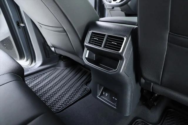 2026 Volkswagen Atlas Cross Sport SE with Technology