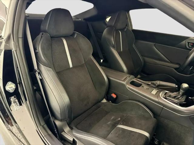 2025 Toyota GR86 Premium