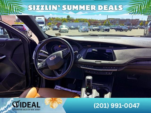 2019 Cadillac XT4 Premium Luxury