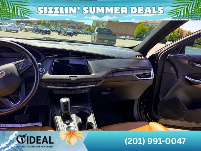 2019 Cadillac XT4 Premium Luxury