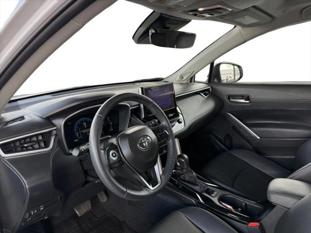 2024 Toyota Corolla Cross XLE