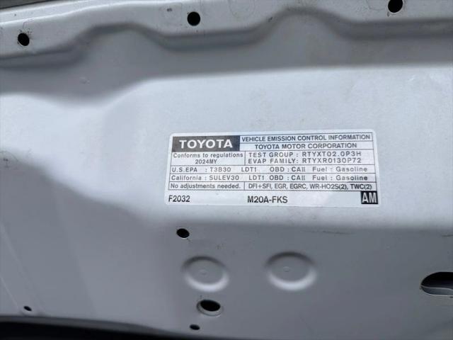 2024 Toyota Corolla Cross XLE