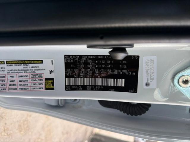 2024 Toyota Corolla Cross XLE