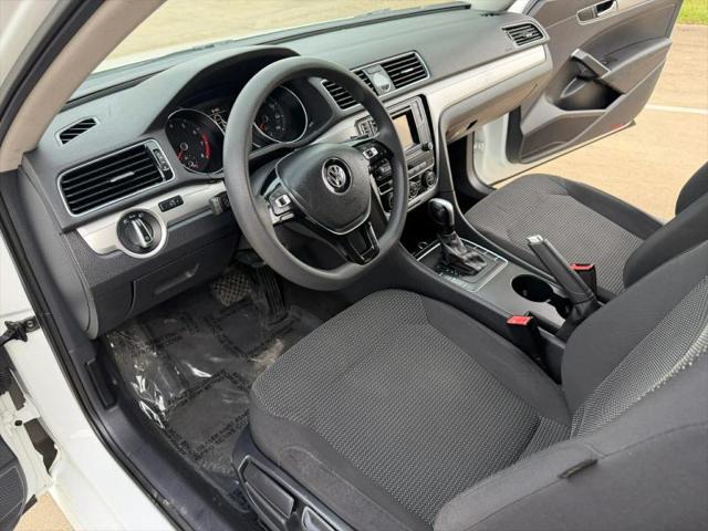 2017 Volkswagen Passat 1.8T S