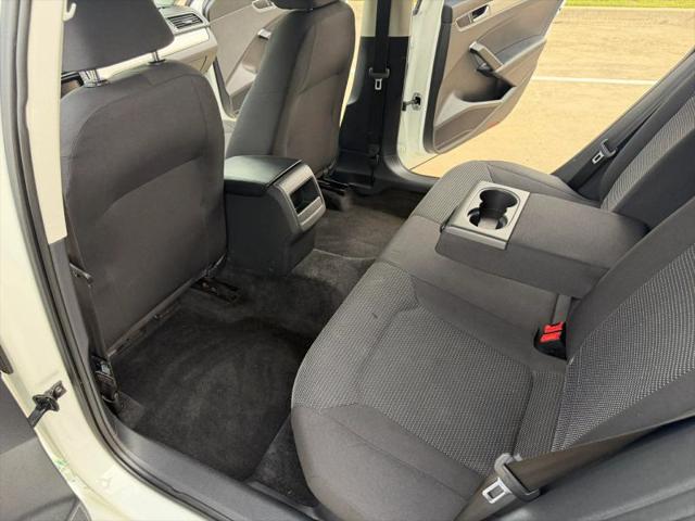 2017 Volkswagen Passat 1.8T S