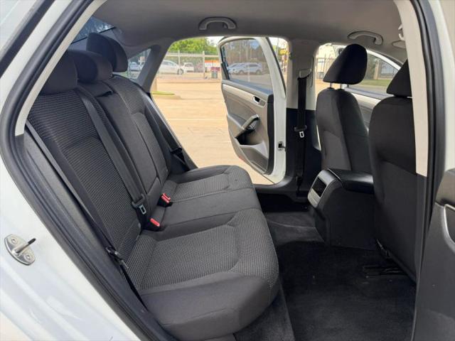 2017 Volkswagen Passat 1.8T S