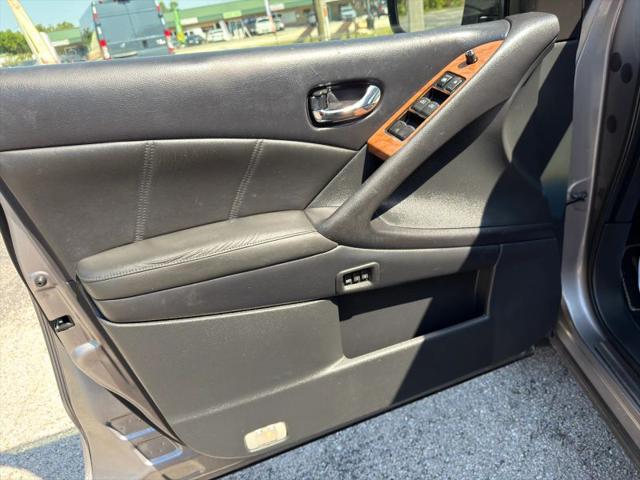 2012 Nissan Murano LE