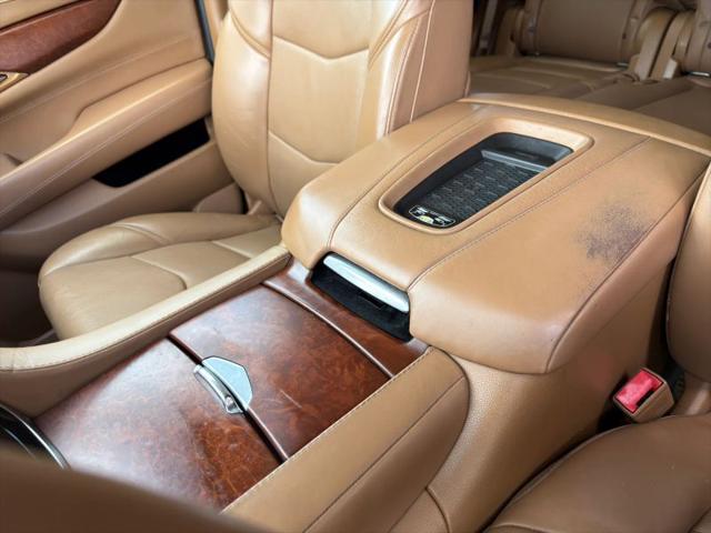 2016 Cadillac Escalade Platinum