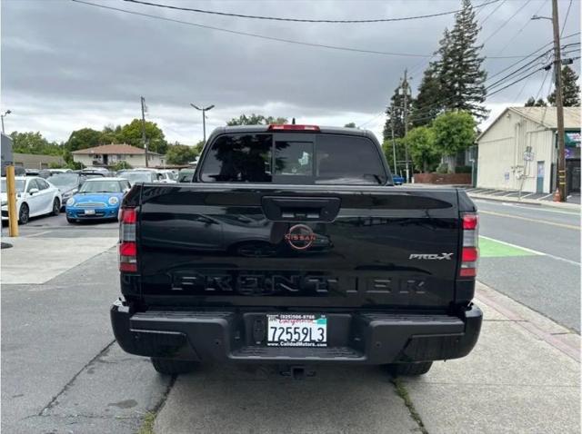 2022 Nissan Frontier Crew Cab PRO-X 4x2