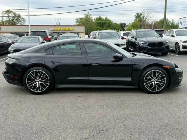 2022 Porsche Taycan Taycan