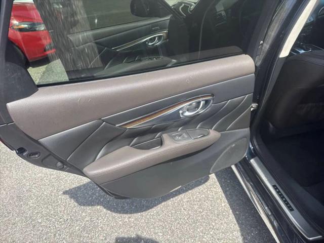 2016 INFINITI Q70L 3.7X