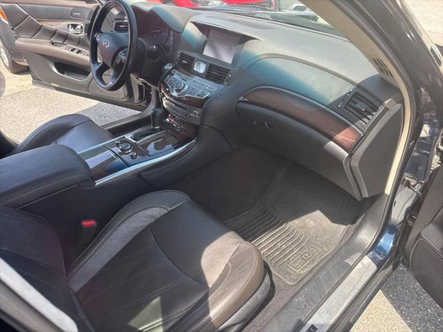 2016 INFINITI Q70L 3.7X
