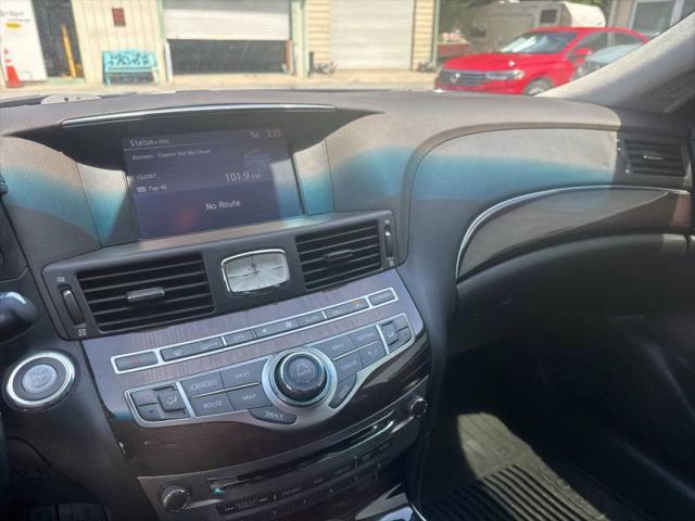 2016 INFINITI Q70L 3.7X