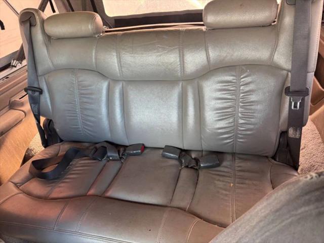 1992 Ford Bronco Base