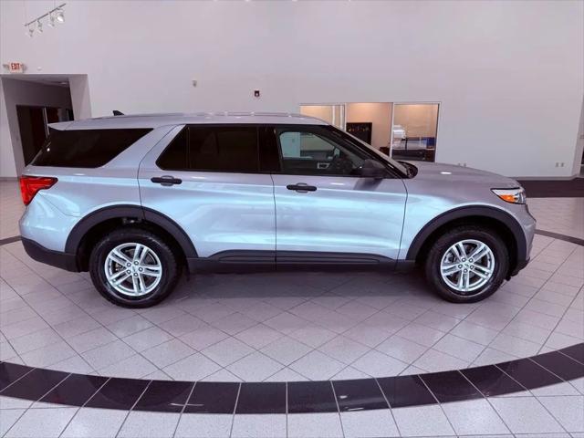 2022 Ford Explorer Base